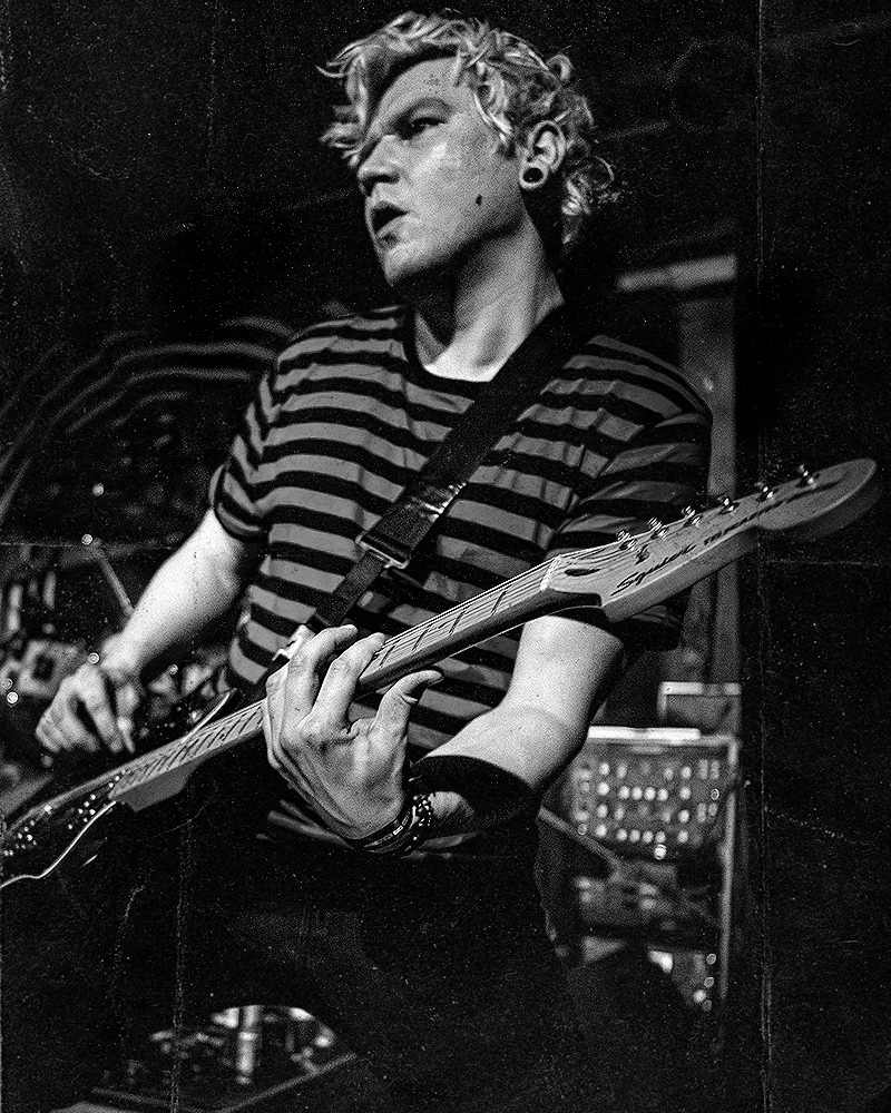 Fat Boy Delirium Guitarist "Dave Hllstn" at Soundcheck-Festival 2024